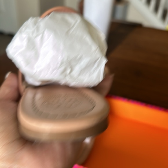 Tory Burch Miller Thong Sandal Leather Gently Worn - Picture 5 of 13